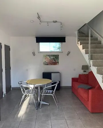 De L'orangerie 3 Etoiles Aparthotel 4*