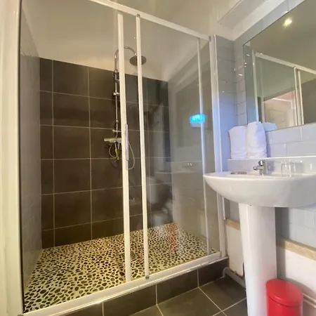 Aparthotel De L'orangerie 3 Etoiles Gréoux-les-Bains