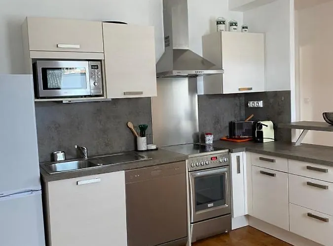 Aparthotel De L'orangerie 3 Etoiles Greoux-les-Bains