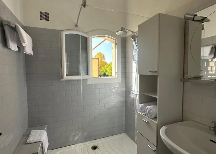 De L'orangerie 3 Etoiles Aparthotel Greoux-les-Bains