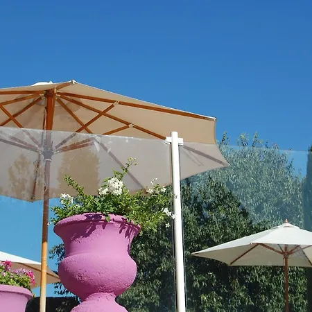 De L'orangerie 3 Etoiles Appart hôtel Gréoux-les-Bains