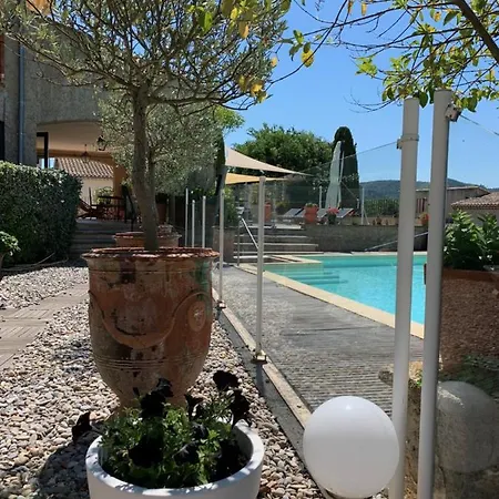 De L'orangerie 3 Etoiles Lägenhetshotell