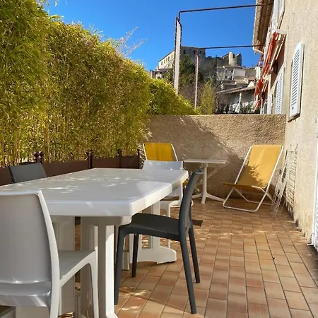 De L'orangerie 3 Etoiles Aparthotel 4*