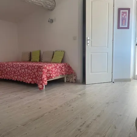 Lägenhetshotell De L'orangerie 3 Etoiles Gréoux-les-Bains