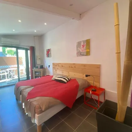 De L'orangerie 3 Etoiles Appart hôtel 4*