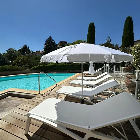 De L'orangerie 3 Etoiles Lägenhetshotell Gréoux-les-Bains