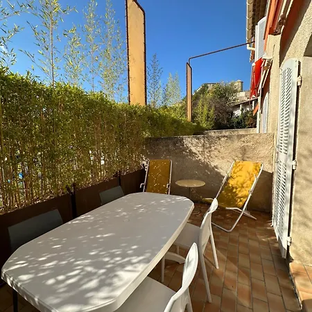 De L'orangerie 3 Etoiles Aparthotel 4*