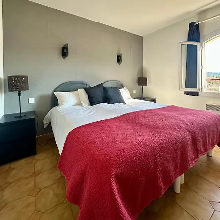 Aparthotel De L'orangerie 3 Etoiles Greoux-les-Bains