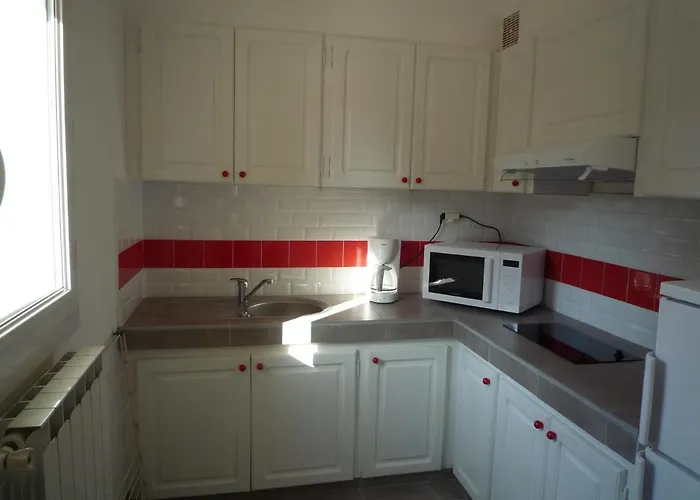 De L'orangerie 3 Etoiles Aparthotel Greoux-les-Bains