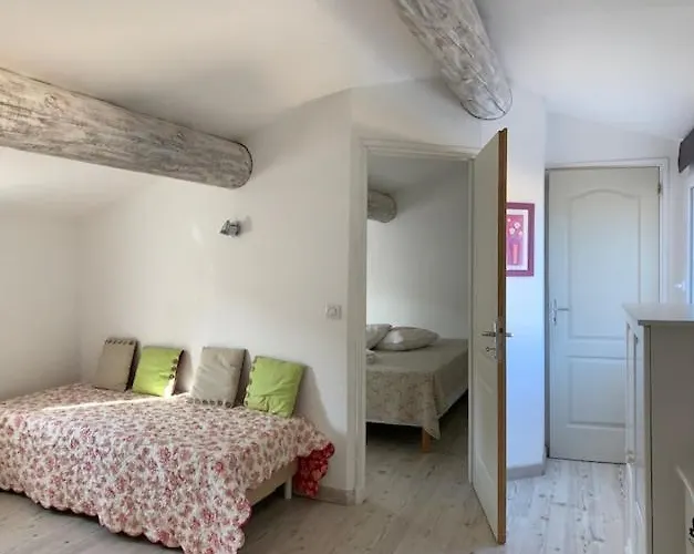 De L'orangerie 3 Etoiles Aparthotel 4*