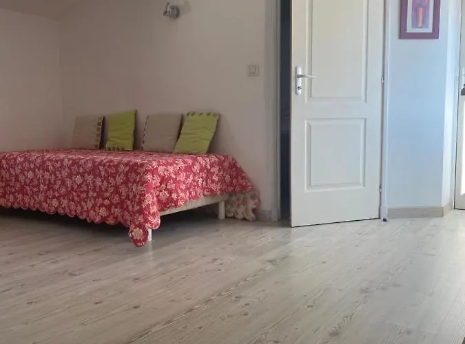 Aparthotel De L'orangerie 3 Etoiles Gréoux-les-Bains