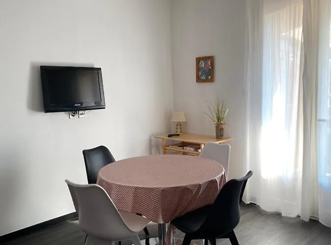 Aparthotel De L'orangerie 3 Etoiles Greoux-les-Bains