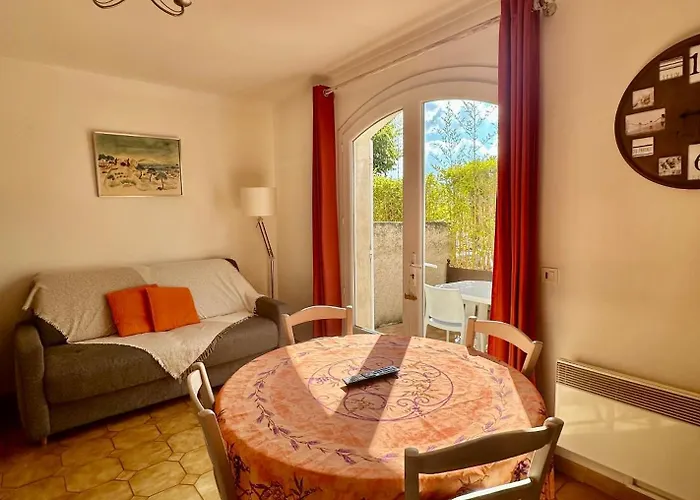 De L'orangerie 3 Etoiles Aparthotel 4*